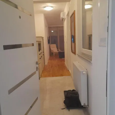 Ivan Apartment *